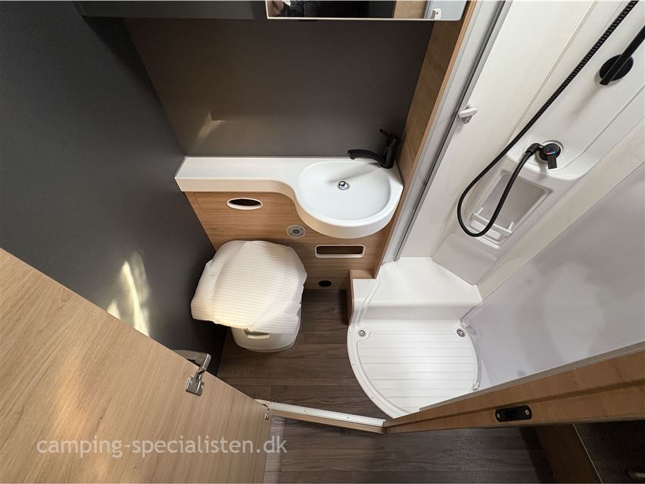 Knaus L!VE TI 700 MEG Platinum Selection Enkeltsenge